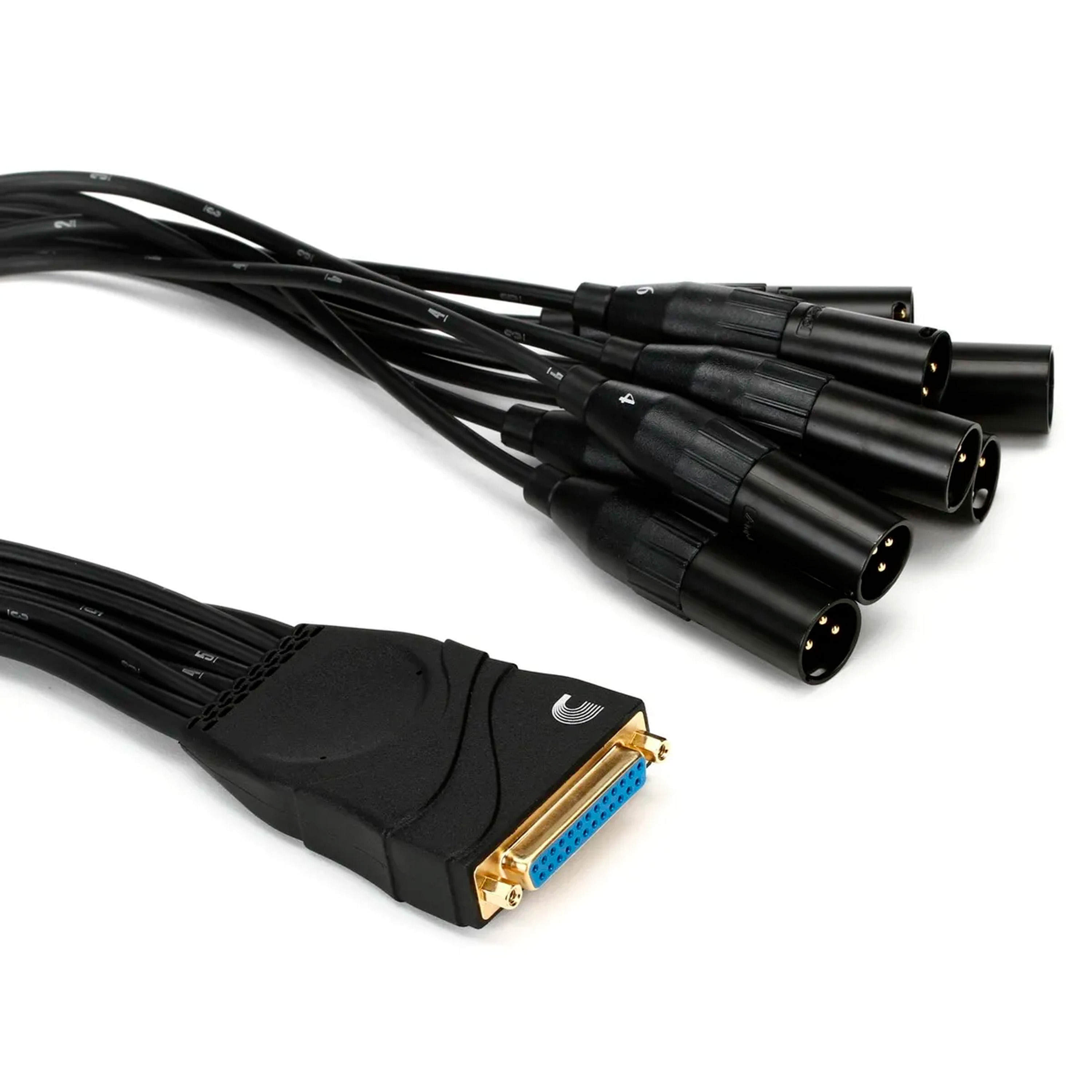 Cable D'Addario PW-XLRMB-01 de DB25 a XLR macho 50 cm